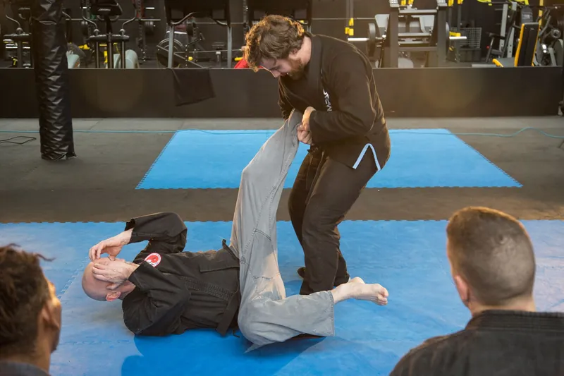 Jujutsu restraint technique demonstration